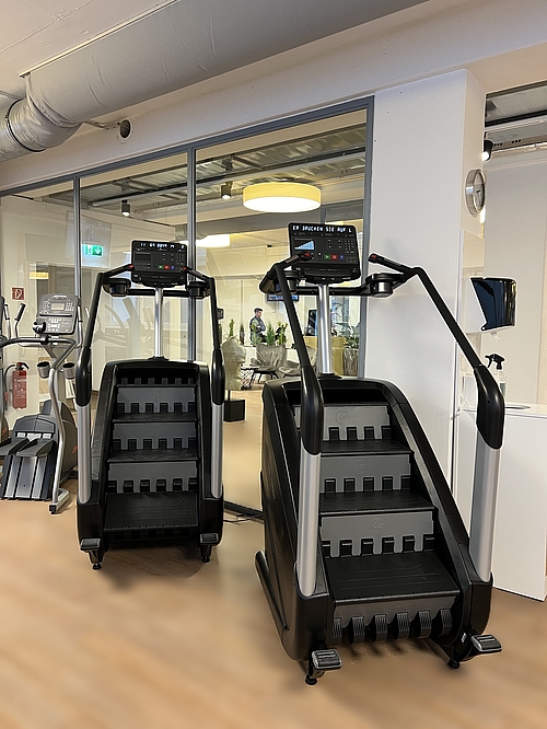 Cardiotraining mit Powermill zum Stressabbau Arabella Fitnessstudio